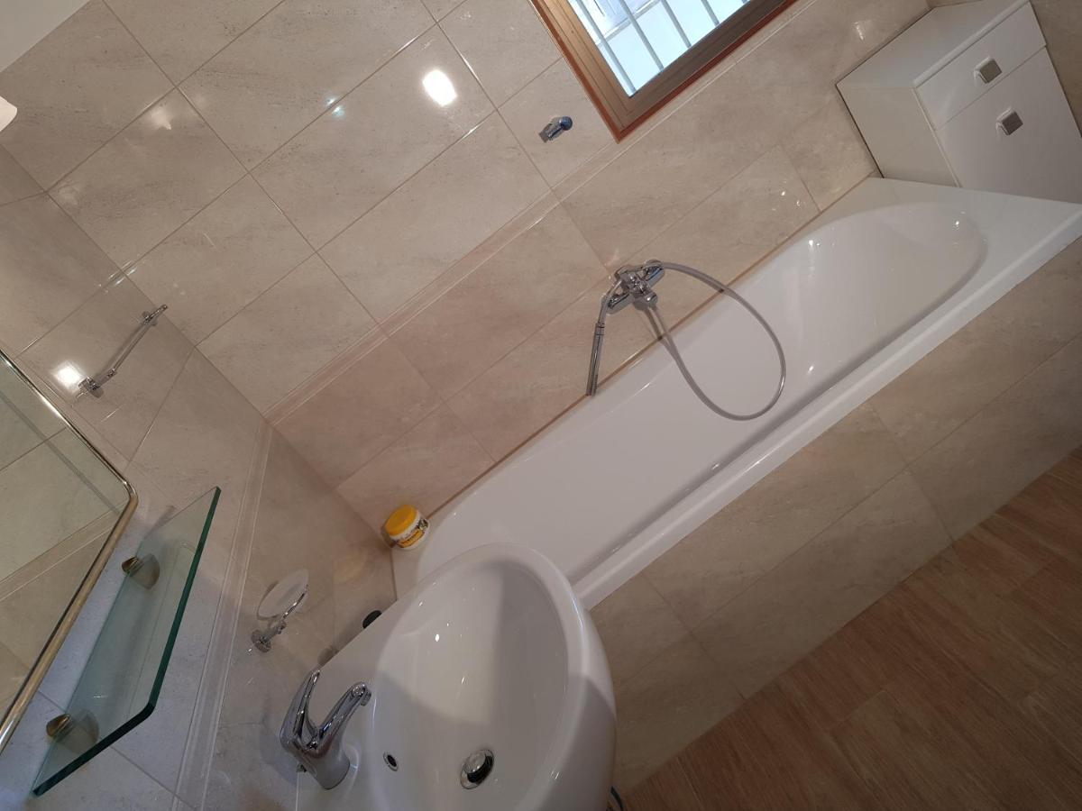 Stylish Apt Terina - Le Lincelle, Lamezia - Bright, Spacious, Elegant And With Terrace SantʼEufemia Lamezia Εξωτερικό φωτογραφία